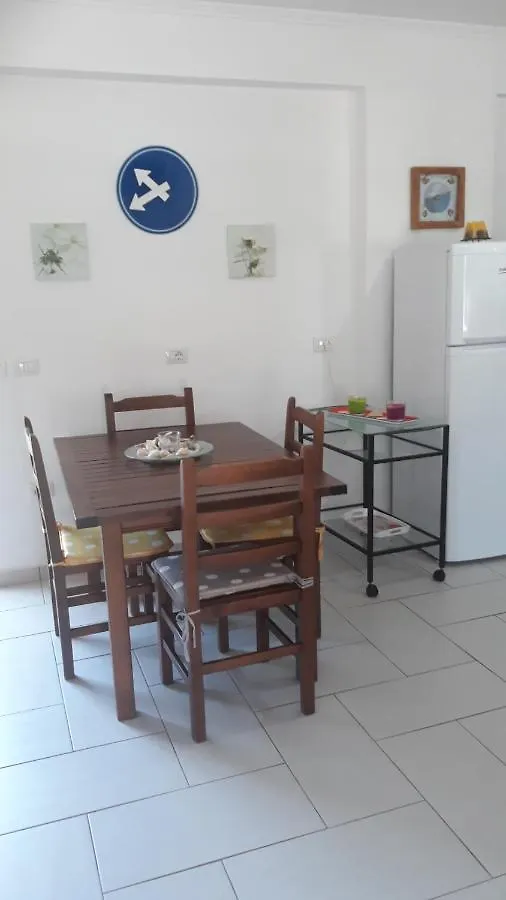 Menikos Apartments Himare