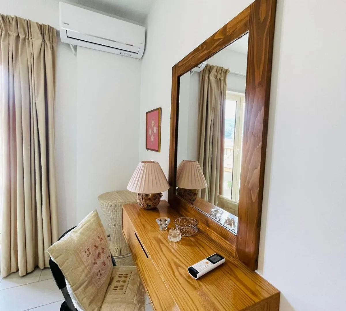 Menikos Apartments Himare 0*,  Albania